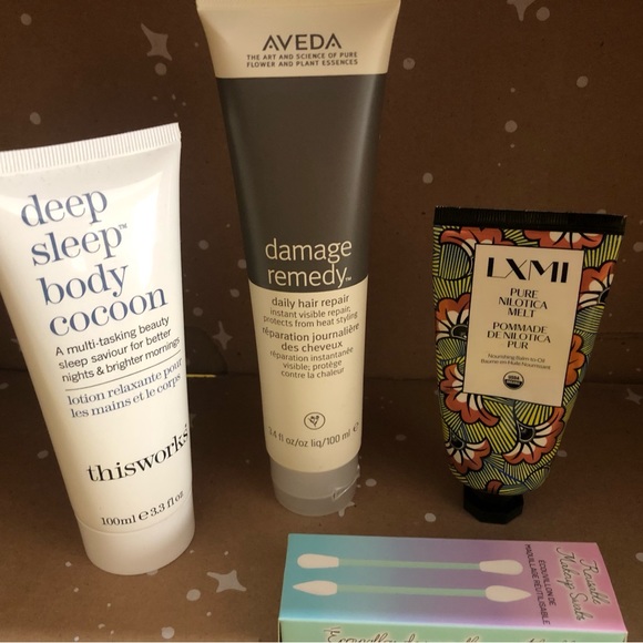 Multiple FabFitFun items. - Picture 1 of 9